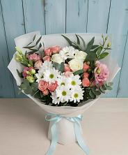 Букет цветов из:  Розы, Лизиантусы и Хризантемы в Сысерти