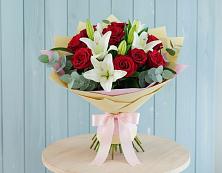 Букет цветов из:  Лилии и Розы #REPLACE_PRED# Сысерти