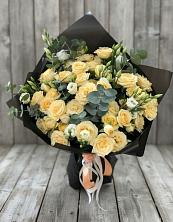Букет цветов из:  Розы и Лизиантусы в Сысерти