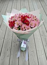 Букет цветов из:  Альстромерии #REPLACE_PRED# Сысерти