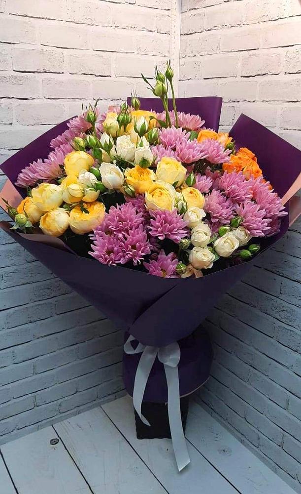 Букет цветов из: Хризантемы и Розы в Сысерти