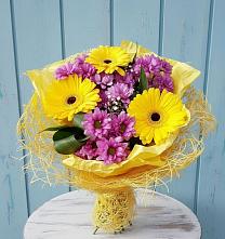 Букет цветов из:  Хризантемы и Герберы в Сысерти