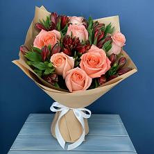 Букет цветов из:  Розы и Альстромерии в Сысерти