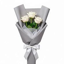 Букет 3 белые розы в Сысерти