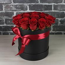 Цветочная композиция из Розы в шляпной коробке в Сысерти