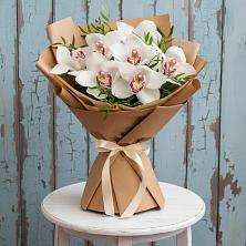 Букет цветов из:  Орхидеи и Розы в Сысерти